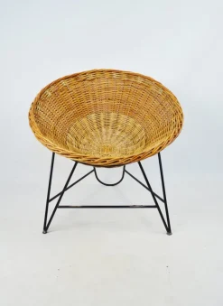 Pamono Vintage Wicker Armchair, 1970s> Garden Seating