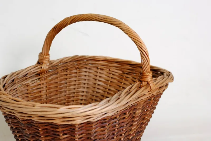Pamono Vintage Wicker Basket, 1950s> Trunks Crates & Baskets