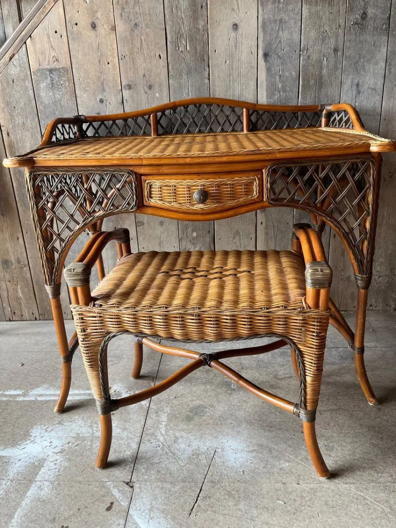 Pamono Vintage Wicker Dressing Table with Matching Stool, Set of 2