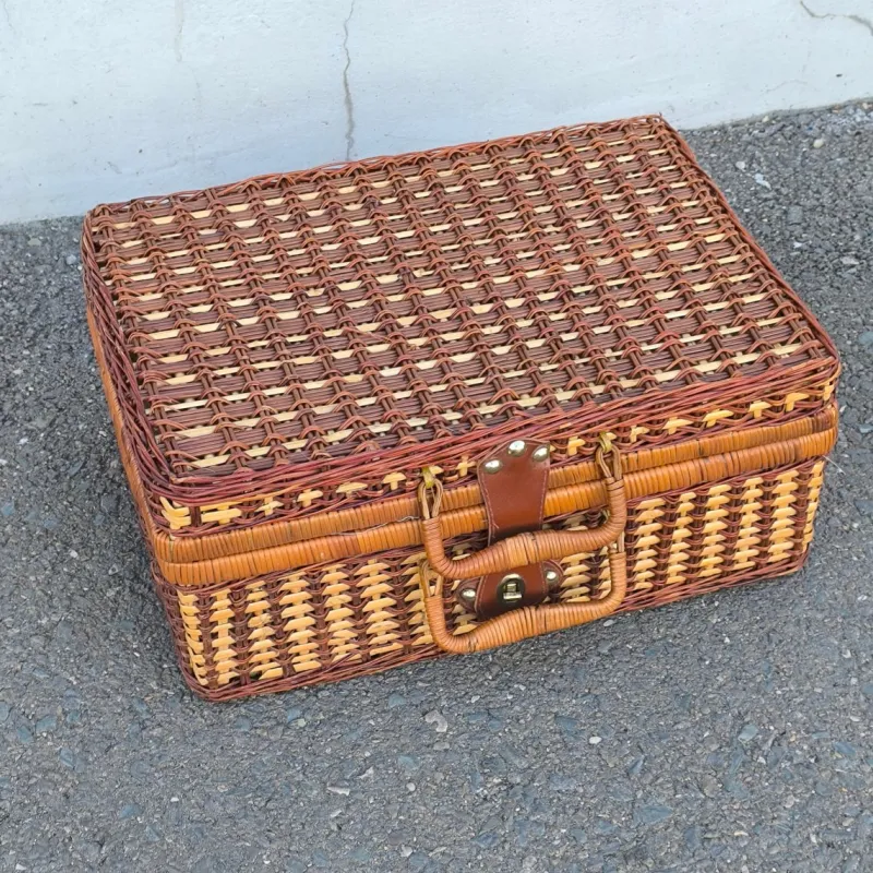 Pamono Vintage Wicker Picnic Case, 1940, Set of 22> Trunks Crates & Baskets
