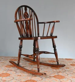 Outlet Pamono Vintage Windsor Rocking Chair, 1930