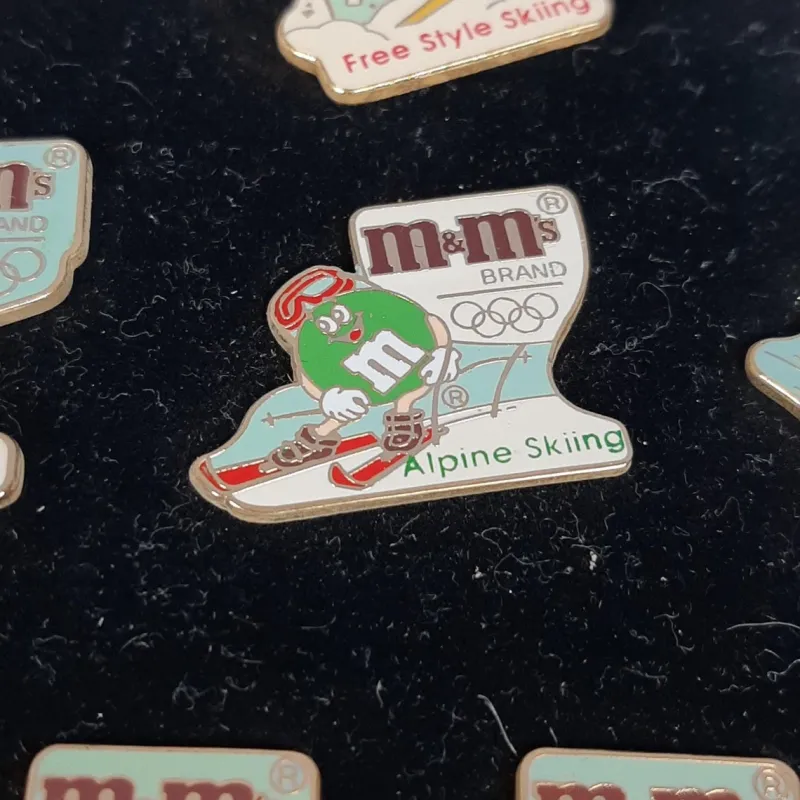 Sale Pamono Vintage Winter Olympic Games Pin Set Limited Edition N.10 from M&Ms, 1992, Set of 10