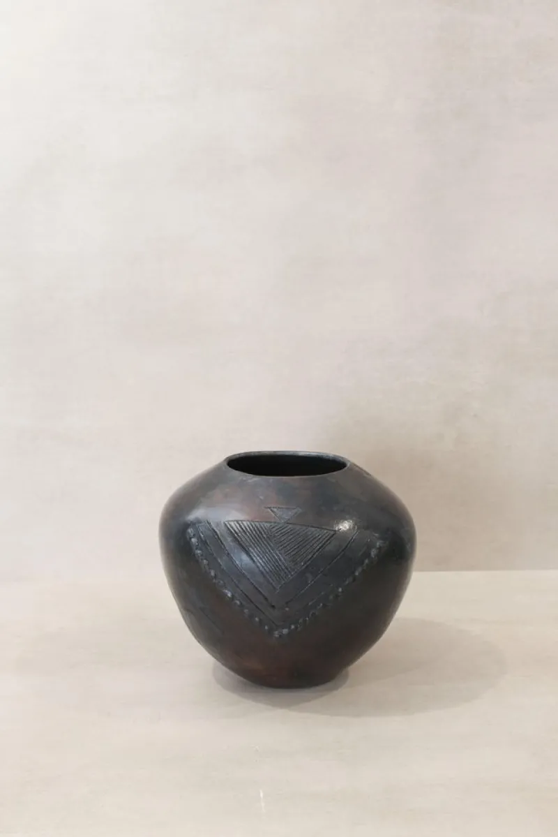 Pamono Vintage Zulu Clay Pot> Planters And Jardiniere