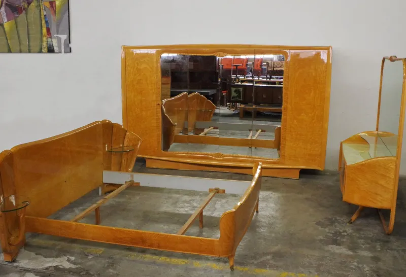 Hot Pamono Walnut Burl Bedroom Set by Osvaldo Borsani, 1950s, Set of 3