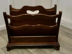 Pamono Walnut Canterbury Magazine Rack, 1950s> Magazine Racks