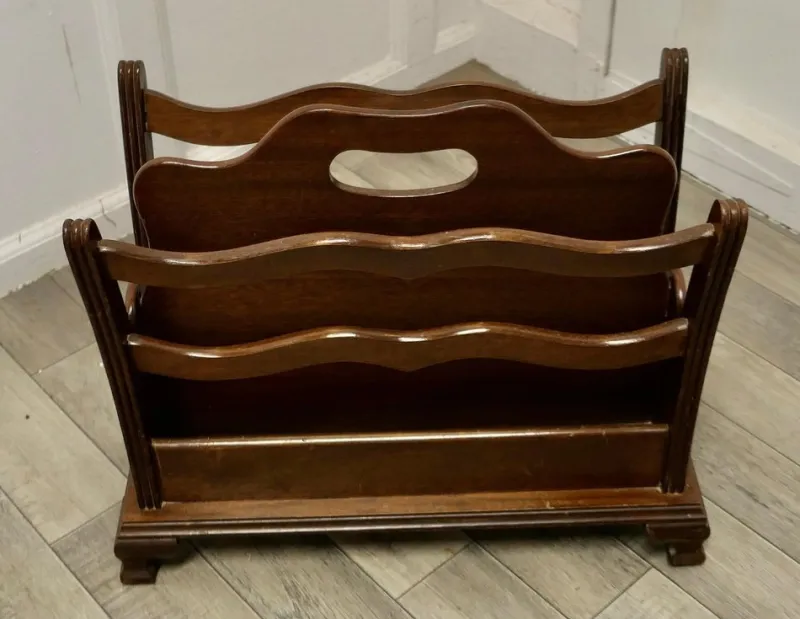 Pamono Walnut Canterbury Magazine Rack, 1950s> Magazine Racks