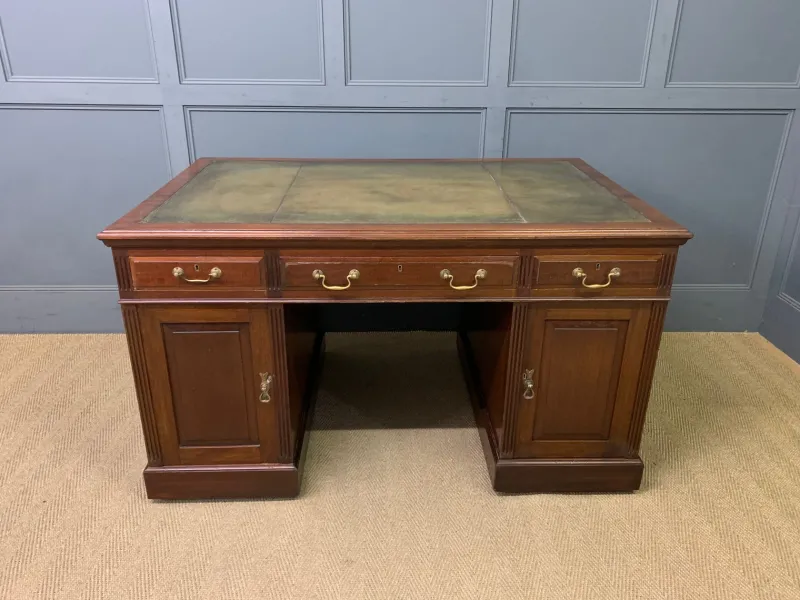 Pamono Walnut Partners Pedestal Desk by Maple & Co., 1900> Desks