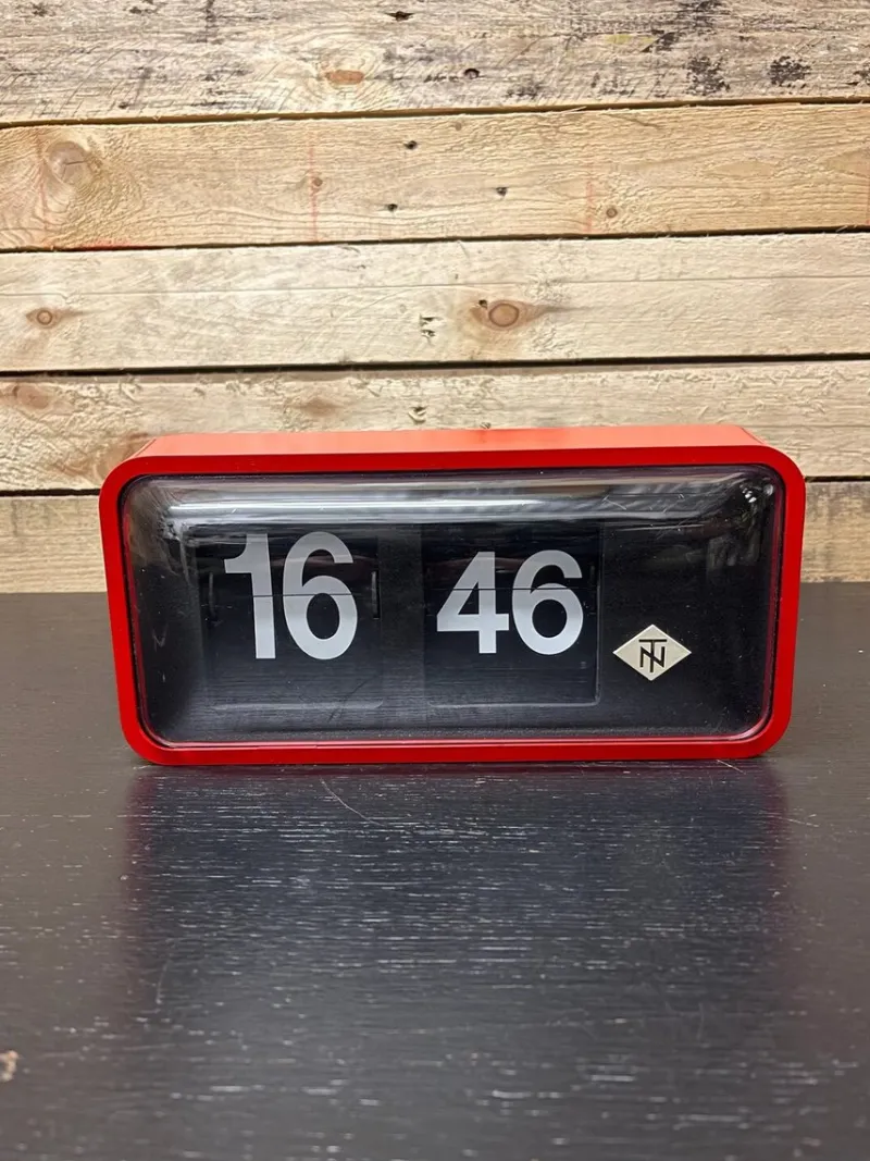 Pamono West German Station Flip Clock from TN Tele Norma, 1960s> Clocks