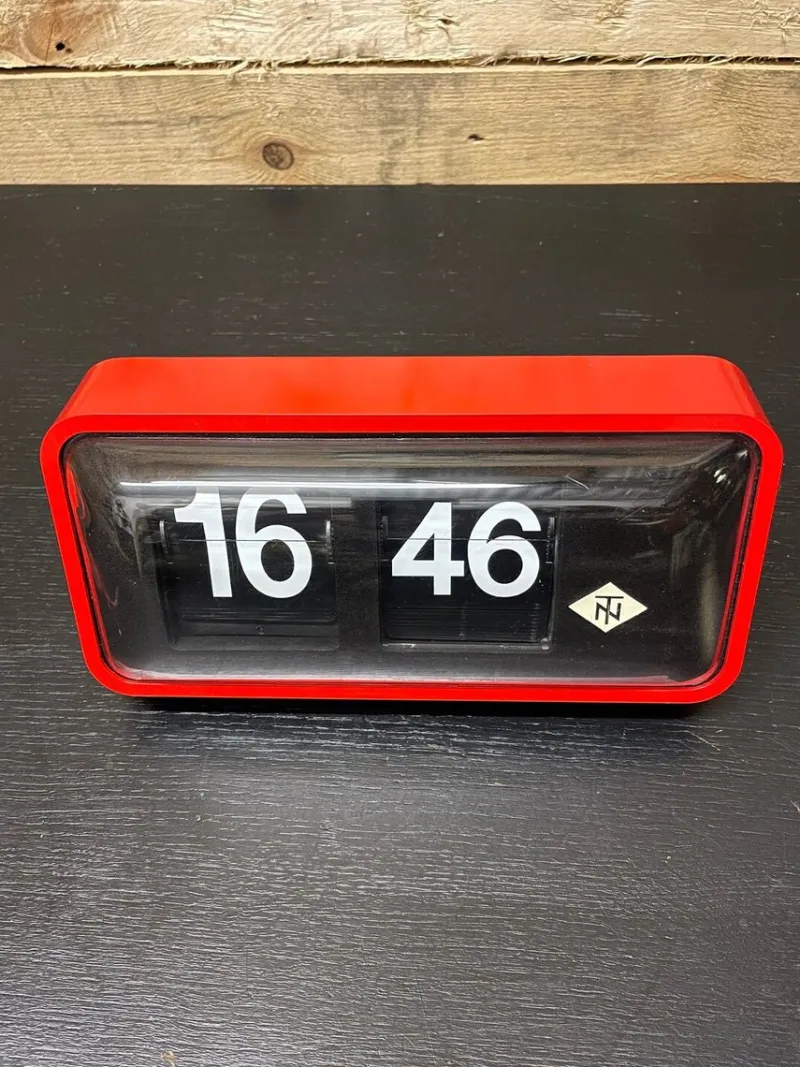 Pamono West German Station Flip Clock from TN Tele Norma, 1960s> Clocks
