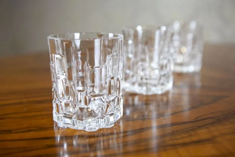 Pamono Whiskey Lowball Glasses and Decanter from RCR Cristalleria Italiana, Set of 7> Tabletop