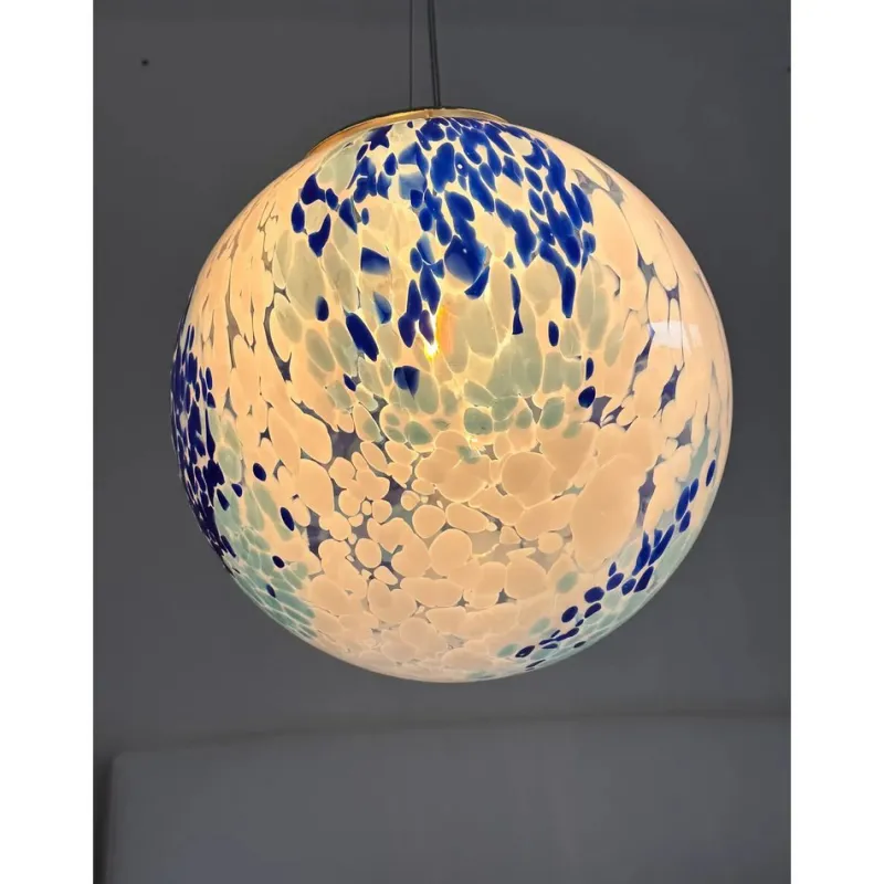 Pamono White and Blue Spots Sphere Pendant Light in Murano Glass by Simoeng> Ceiling Lights