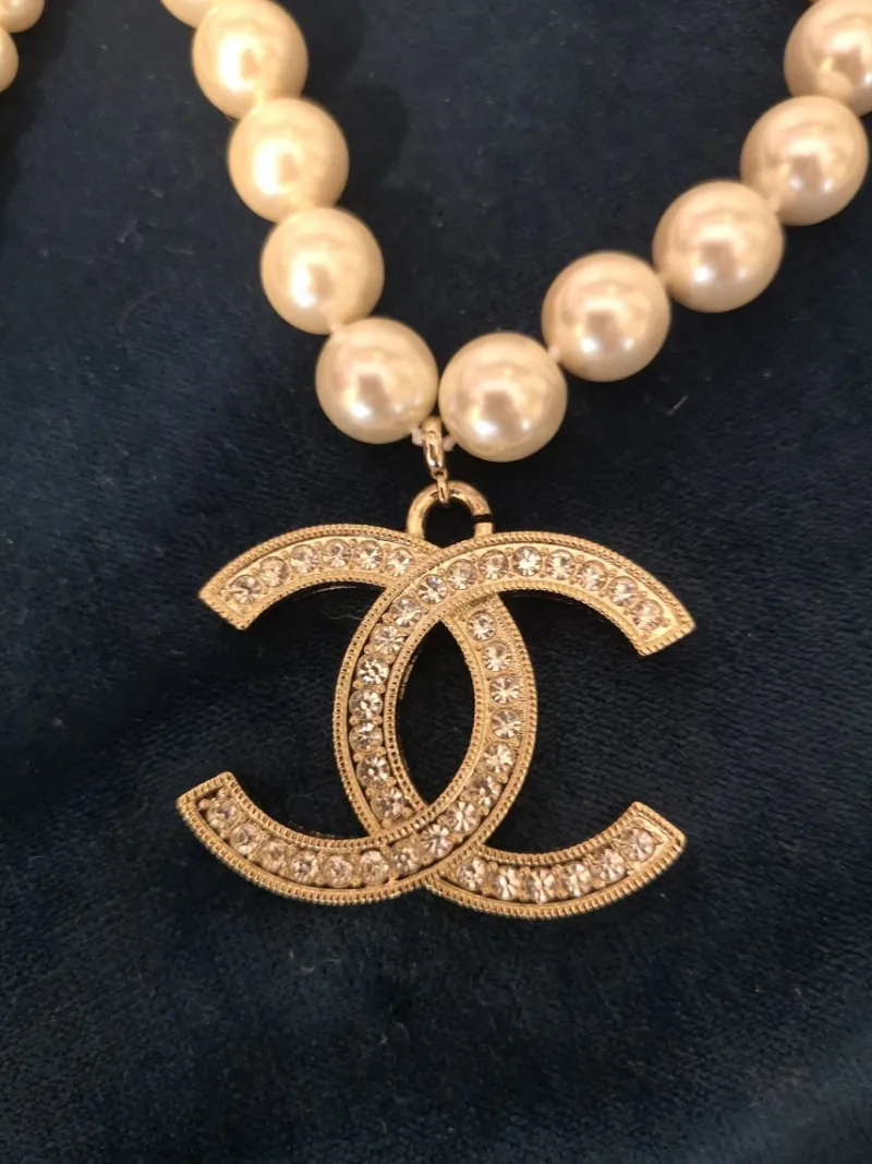 Pamono White and Gold Chanel Necklace Pendant from Chanel> Necklaces