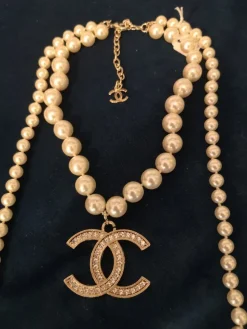 Pamono White and Gold Chanel Necklace Pendant from Chanel><noscript><img width=