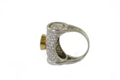 Pamono White and Yellow 18 Karat Gold Cocktail Ring with Emerald and Diamonds> Rings