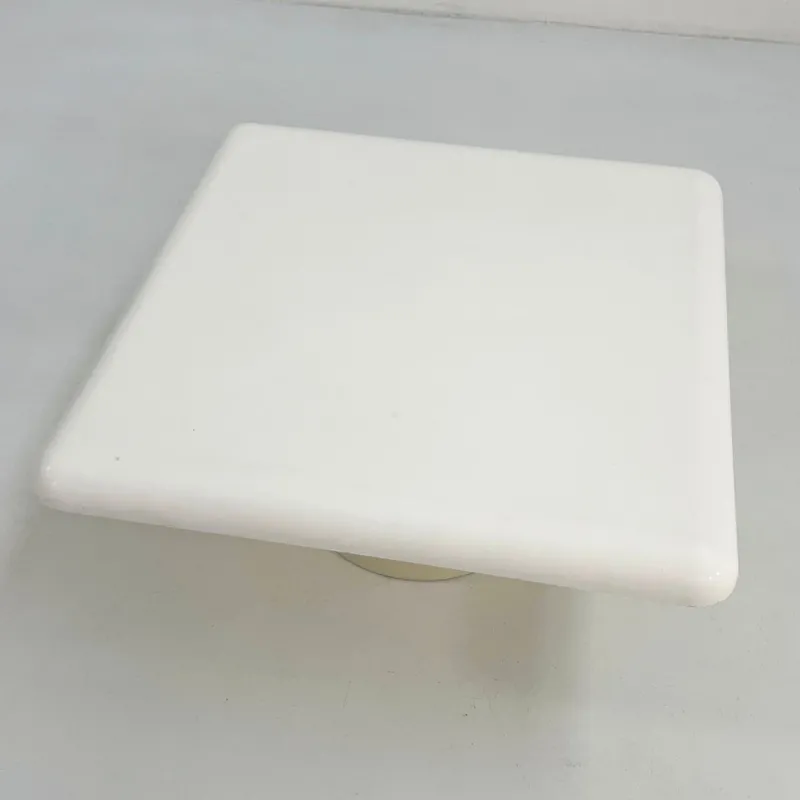 Pamono White Ara Coffee Table by Vico Magistretti for Artemide, 1960s> Coffee & Side Tables