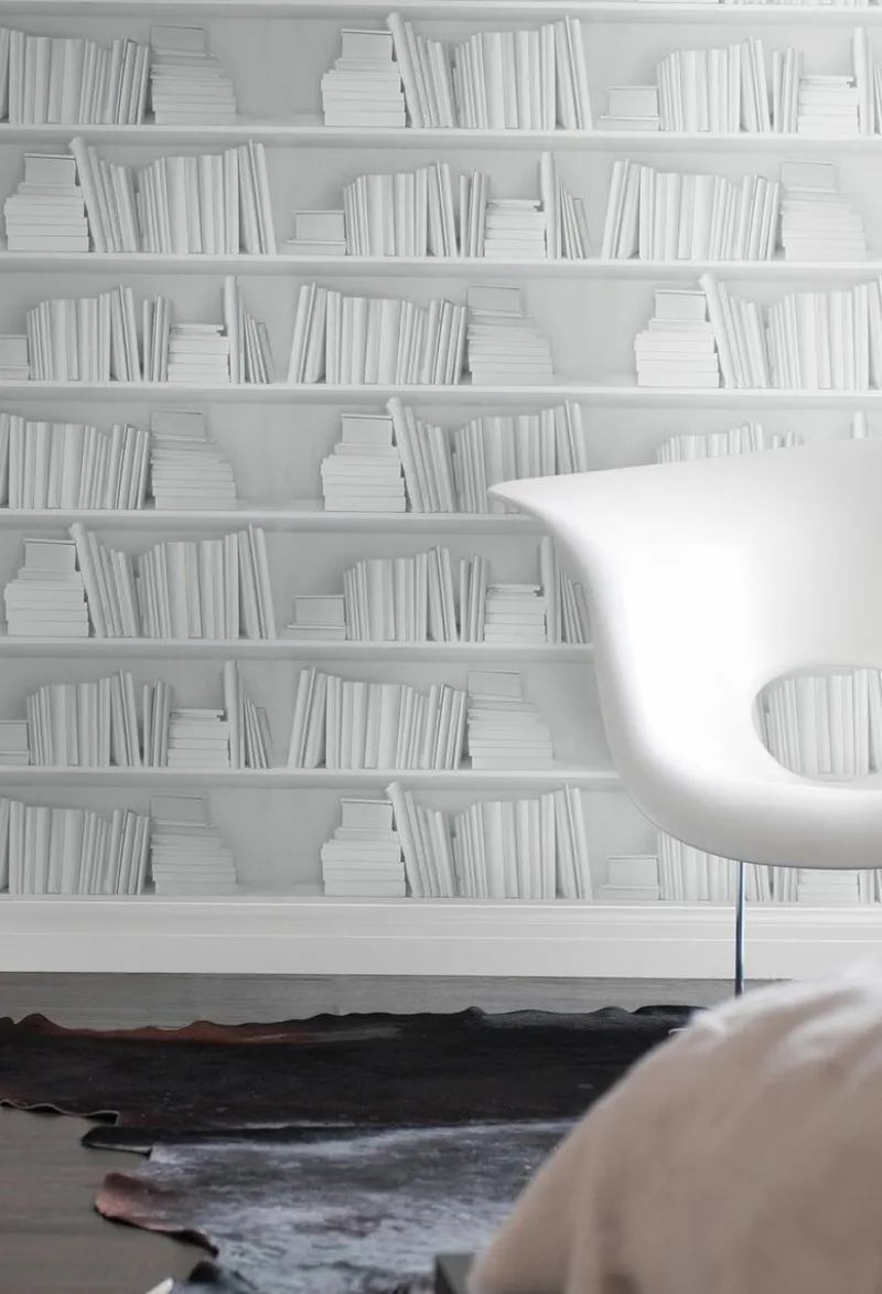 Online Pamono White Bookshelf Wallpaper