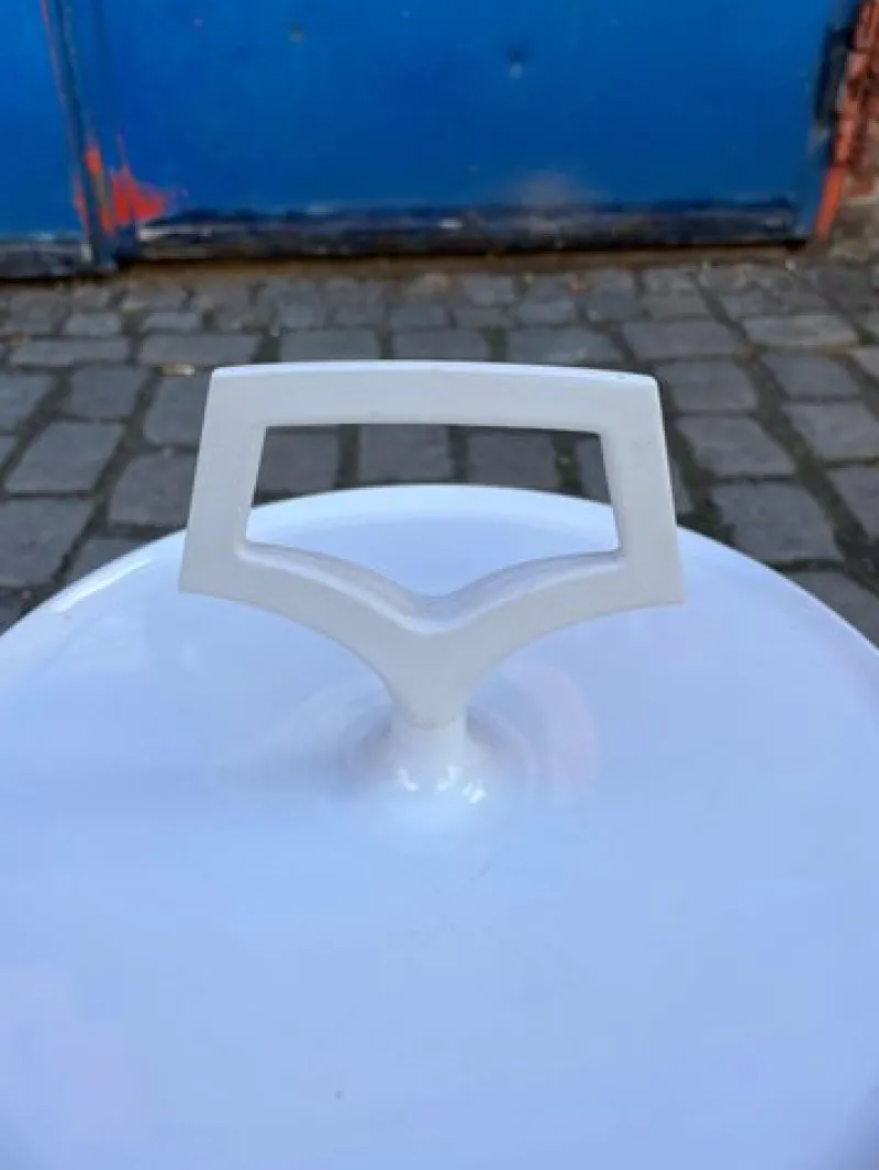 Clearance Pamono White Bottle Holder Side Table from Flair Holland