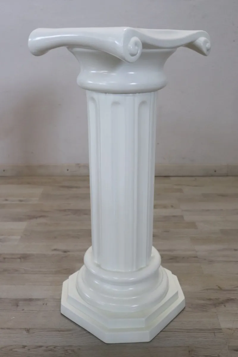 Pamono White Ceramic Column by Bassano> Pedestals And Columns