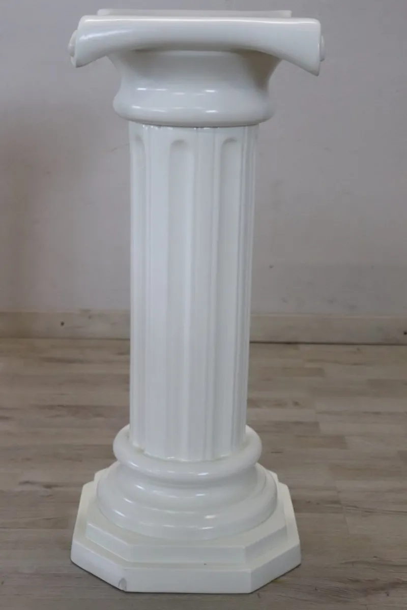 Pamono White Ceramic Column by Bassano> Pedestals And Columns