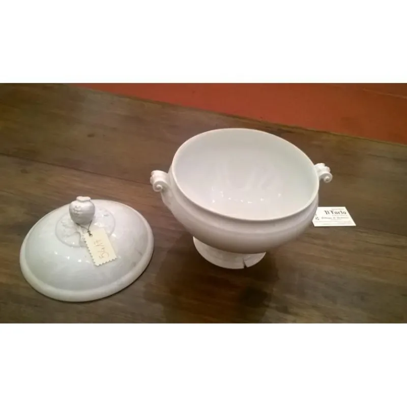 Pamono White Ceramic Round Tureen, 1800s> Serving Dishes