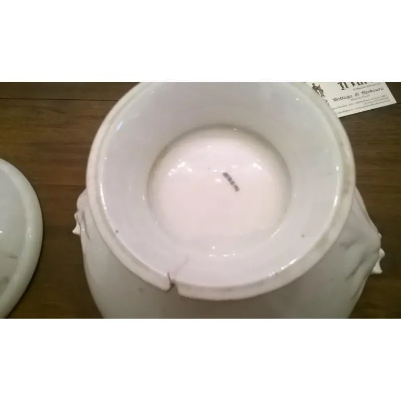 Pamono White Ceramic Round Tureen, 1800s> Serving Dishes