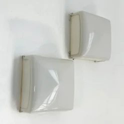 Pamono White Cnosso Wall Lamp by Angelo Mangiarotti for Artemide, 1960s><noscript><img width=