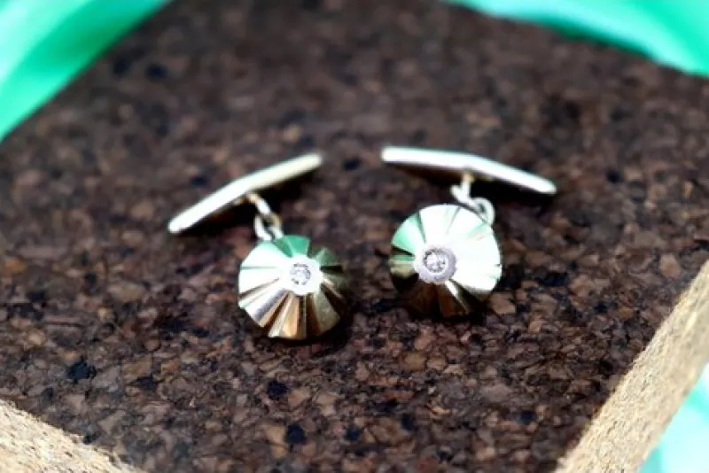 Clearance Pamono White Gold Cufflinks with Pyramid-Shaped Trim and Brilliant-Cut Diamonds, Set of 2