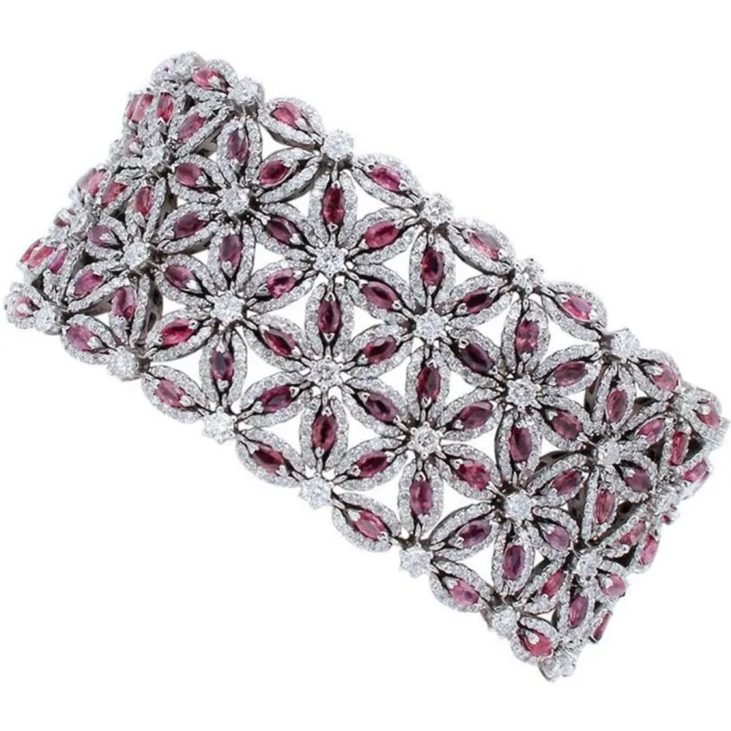 Pamono White Gold Flower Themed Bracelet with White Diamonds and Rubies> Bracelets