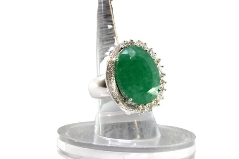 Pamono White Gold Ring with Oval Brilliant-Cut Diamonds and Emerald> Rings