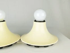 Pamono White Ivory Plastic Teti Wall Lamp by Vico Magistretti for Artemide, 1960s><noscript><img width=