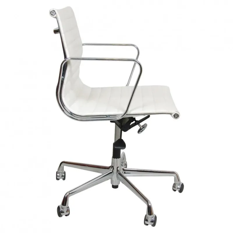 Outlet Pamono White Leather Ea-117 Office Chair by Charles Eames for Vitra, 2000s