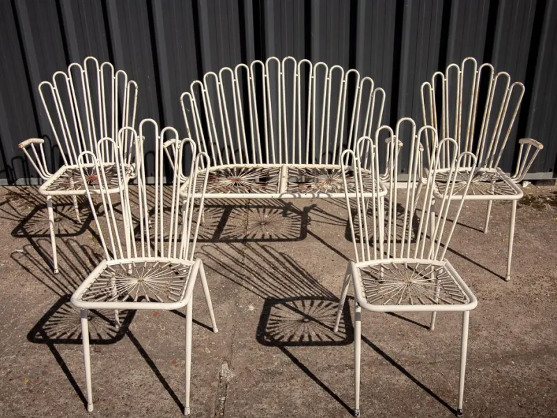 Discount Pamono White Painted Wrought Iron and Metal Bistro Chairs and Sofa in the style of Mathieu Matégot, France, 1950s, Set of 5