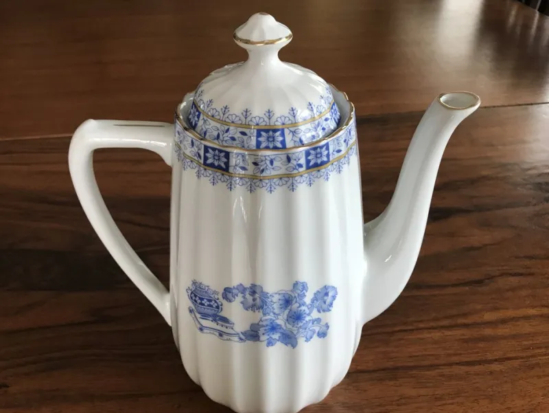 Pamono White Porcelain Jug, Bavaria, 1950s> Bottles, Carafes & Jugs