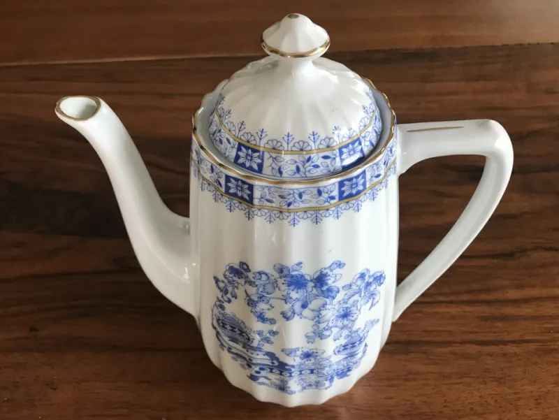 Pamono White Porcelain Jug, Bavaria, 1950s> Bottles, Carafes & Jugs