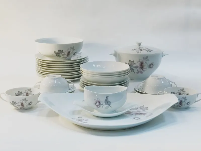 Clearance Pamono White Porcelain Tableware Set from Bidasoa, 1960s, Set of 27