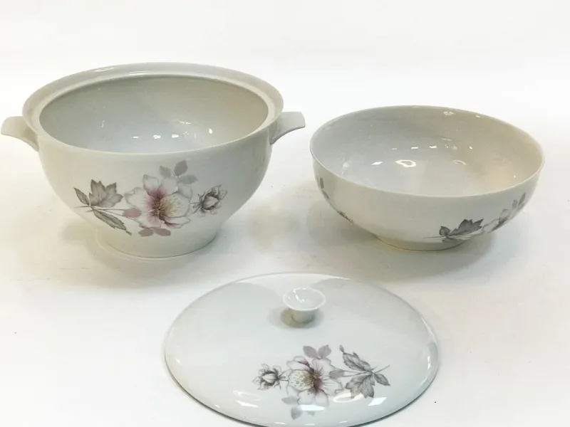 Clearance Pamono White Porcelain Tableware Set from Bidasoa, 1960s, Set of 27