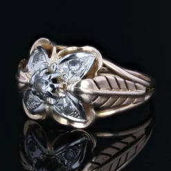 Pamono White Sapphires and 18 Karat Rose Gold Feather Clover Ring, 1960s><noscript><img width=