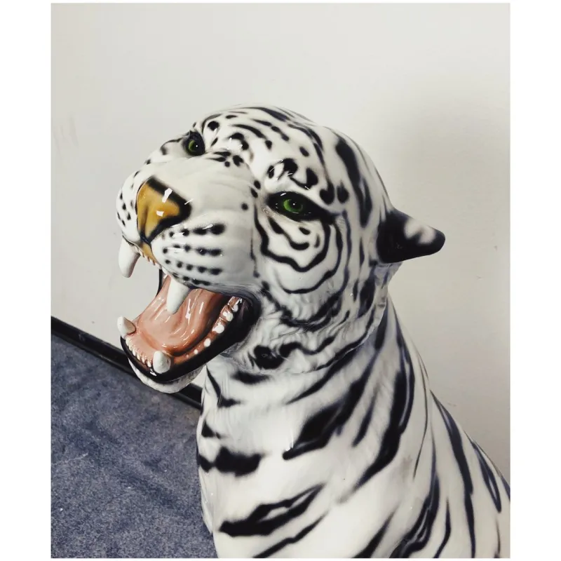 Pamono White Tiger Figurine in Ceramic by Ceramiche Boxer> Sculpture