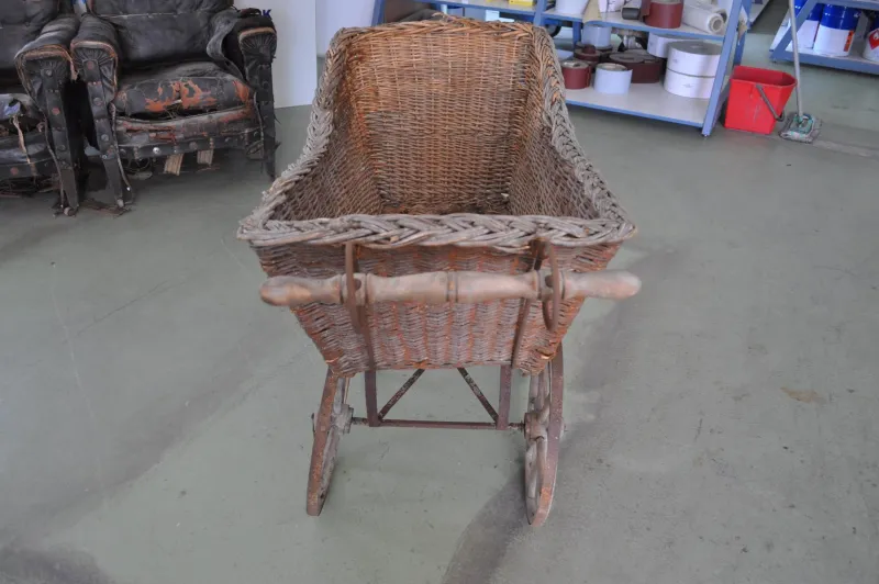 Pamono Wicker & Wood Pram, 1930s> Children's Chairs