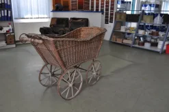 Pamono Wicker & Wood Pram, 1930s><noscript><img width=