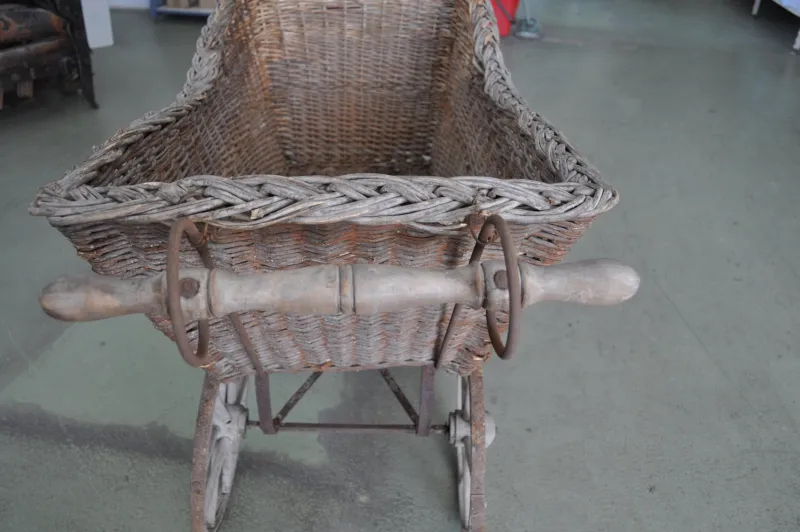 Pamono Wicker & Wood Pram, 1930s> Children's Chairs