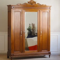 Outlet Pamono Wilhelminian 3-Door Wardrobe in Oak with Mirror, 1890s