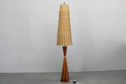 Pamono Wooden Table Lamp with Wicker Shade from Parker Knoll, Britain, 1960s> Table Lamps