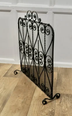 Discount Pamono Wrought Iron Fire Screen