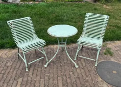 Pamono Wrought Iron Garden Table and Chairs from Arras, 1890s, Set of 3><noscript><img width=