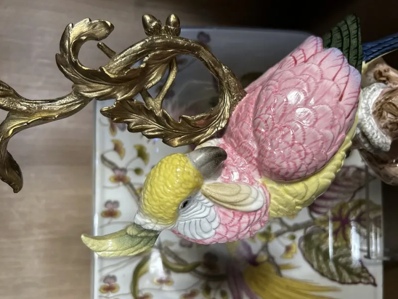 Pamono Yellow and Pink Porcelain and Bronze Parrot Candlesticks by Gand & C, Set of 2> Tabletop