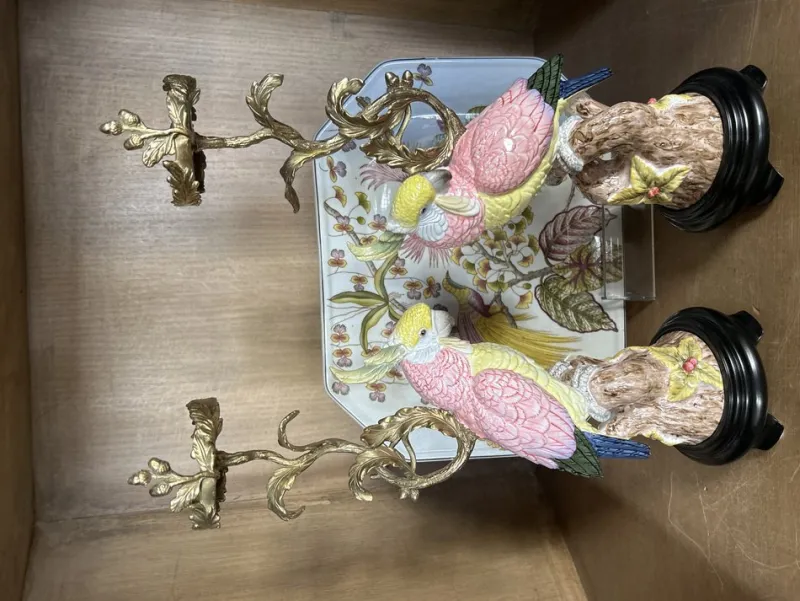 Pamono Yellow and Pink Porcelain and Bronze Parrot Candlesticks by Gand & C, Set of 2> Tabletop