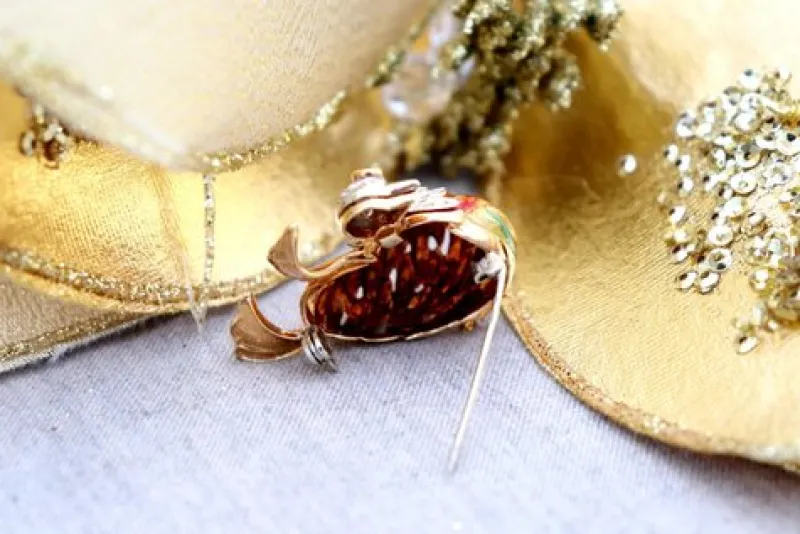 New Pamono Yellow and White Gold Brooch with Diamonds