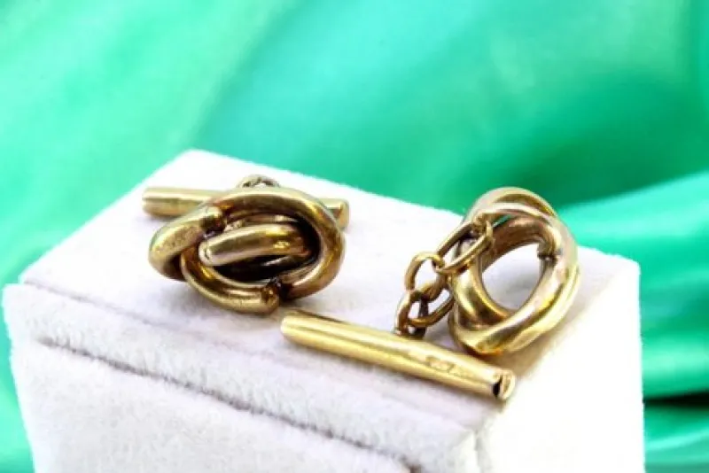 Clearance Pamono Yellow Gold Cufflinks with Intertwined Link-Shaped Windings, Set of 2