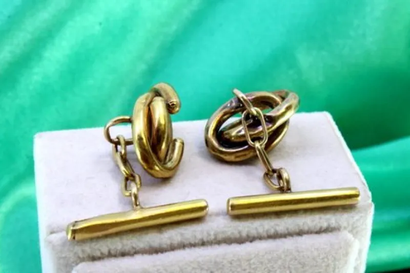 Clearance Pamono Yellow Gold Cufflinks with Intertwined Link-Shaped Windings, Set of 2